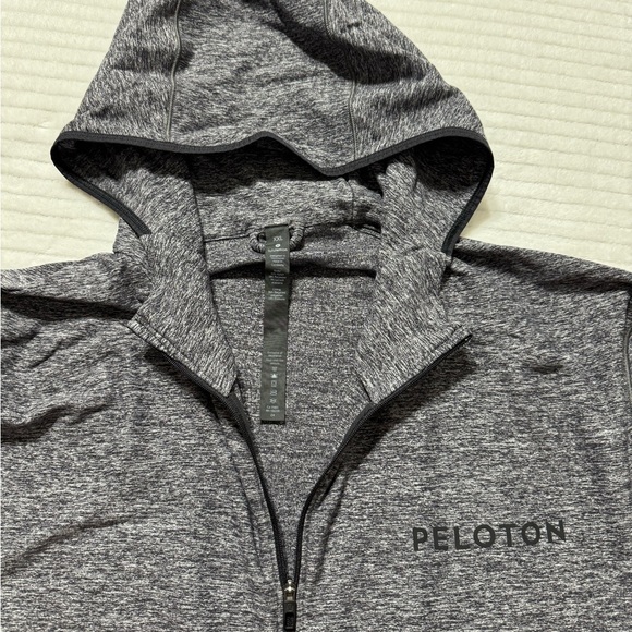 lululemon athletica Size:XXL Gray Men's Sweater - Picture 2 of 9